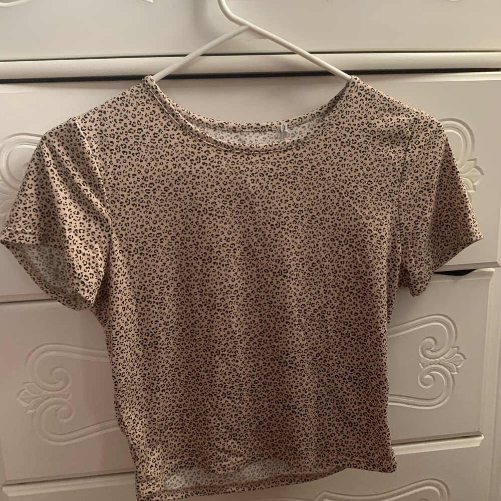 Cheetah print crop-top (short sleeve) 🐆